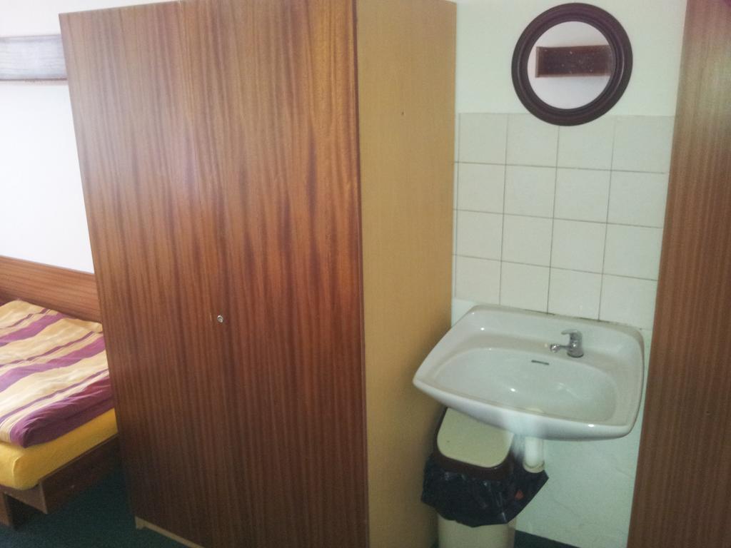 Penzion Tenis Подебрады Номер фото