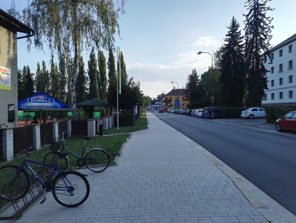 Penzion Tenis Подебрады Экстерьер фото