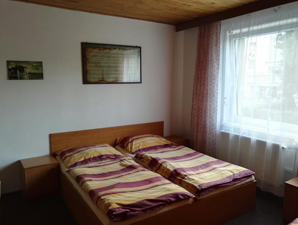 Penzion Tenis Подебрады Экстерьер фото
